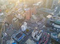 二七服装批发商圈风云卷：从三雄争霸到群雄混战，上千亿万富翁从这里走出