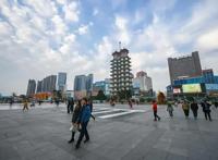 二七服装批发商圈风云卷：从三雄争霸到群雄混战，上千亿万富翁从这里走出