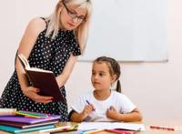 五年级上《“漫画”老师》习作从5个角度指导，还有2篇范文