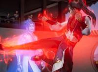 武神主宰：那是唐三的鬼影迷踪，还有炽火学院火烈的火暴七星弹