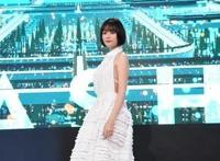 组图：《龙和雀斑公主》完成报告会佐藤健将为巨龙配音