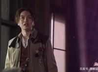 特利迦奥特曼在大庭广众下直接变身知道其真实身份的已多达4人