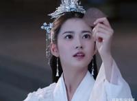 《镜·双城》3大选角败笔，李易峰屠苏式演技，陈钰琪古装无差别！