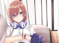 《五等分的新娘》第二季先行宣传来了，你看她笑得多开心