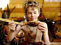 获得神奇吊坠的男主，拯救心爱的公主，《亚瑟和他的迷你王国2》