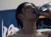 不是奥特曼，身处黑暗却心向光明，伽古拉胸前的疤痕是英雄的勋章