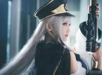 国人高颜值妹子COS的《少女前线》枪娘！造型真是相当酷哦！