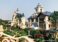 隐藏在昆明的童话世界，阿拉丁小镇，还你一场迪士尼乐园的梦