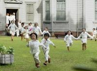 滨边美波女神领衔主演！《约定的梦幻岛》真人电影定档20年12月18日