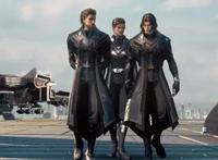 吞噬星空：罗峰进步神速，获战神教官青睐，火锤小队却因他解散