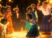 《魔法满屋》高分好评热映中！和家人一起走进影院，让魔法和快乐常伴身边