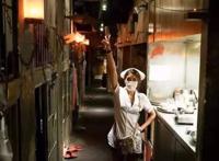 日本一奇葩餐厅吃饭像受刑，未成年人不能进入，服务员超有个性