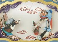 GUCCI与艺术家PHANNAPAST携手打造迷你剧场陈列装置