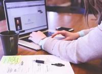 职场套路：当心这种有阴谋的“捧杀”套路，3招教你如何应对