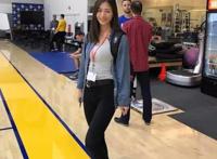 NBA宅男女神！勇士跟队记者宫河玛雅，人美心甜，是库里迷妹