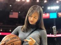 NBA宅男女神！勇士跟队记者宫河玛雅，人美心甜，是库里迷妹