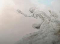 《进击的巨人》第一话埋伏笔，op全是细节，法尔科吃掉艾伦？