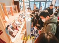 海归女导演、老师、插画师等组团出道，济南百花洲里的这个“皮影女团”可了不敌