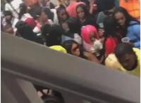 无视居家隔离令芝加哥千人狂欢派对视频流出逼仄房间人头攒动