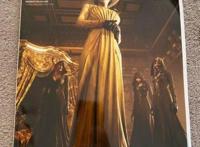 PS杂志封面变“黄”了！《生化危机8》贵妇人华贵亮相