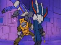 变形金刚第13集：4小1大勇闯赛博坦，外星人更高科技产品是这个？