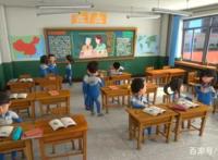 茶啊二中：周周要上40节课，班主任英语老师石妙娜，就是这么霸气