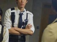 《茶啊二中》少年撞脸张国伟，同样脸型，同样职业，可惜镜头太少