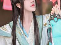 《穿书自救指南》角色扮演，沈清秋依然精致，冰妹的头发变多了