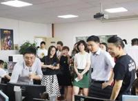 市青联委员走进新媒体动漫企业