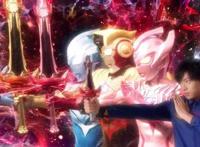 新生代爱玩“新花样”，欧布面子大，银河气场足，而他靠怪兽救命