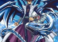 他是7月最忙的声优，参与多部新番还当主角，被称为可爱大叔