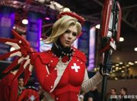 老司机百科：漫展上，女生都在腿上系的那根带子是什么？