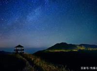 宫崎骏动漫般的，晴天，阴天，下雨天