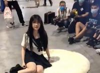 日本一男子偷《租借女友》漫画被捕！LiSA《红莲华》下载量破百万