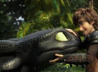 《驯龙高手3》：单身这么多年终于恋爱了，无牙仔的二哈式撩妹