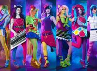 来自动画当中的美丽女角，经真人扮演后为之惊艳！