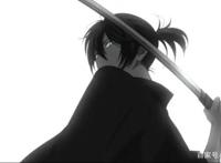 野良神中改变夜斗一生的女人-樱，也是夜斗的第二位神器