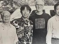 揭秘戴式浪漫：为什么黑猫警长只有一根胡子，为什么小海豚不会说话