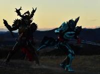 假面骑士圣刃23话预告：飞羽真彻底黑化，原始飞龙登场，令人畏惧