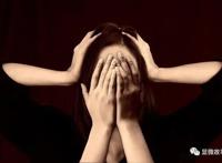 “福利姬”口述：父母不管我、被男友PUA、只想赚快钱换取独立｜显微故事