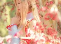 灼眼的夏娜、刀剑神域、罪恶王冠动漫女主的cosplay