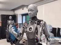 逼真的仿真人机器人面世，日本机器人动漫预言帝，对未来细思极恐