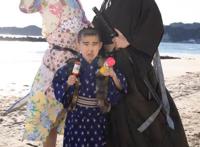 假面骑士圣刃超战斗飞羽真观看鬼仔超全集，剑士们放飞自我！