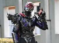 假面骑士圣刃：本之恶魔登场，声优是内山昂辉，定位和渡渡鸟一样