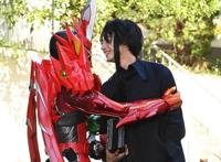 假面骑士圣刃6话先行：忍者剑士登场，三册小猪变身，混战大升级