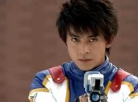 童年经典特摄剧《金甲战士》不知道你们是否记得主角“张伟”呢？