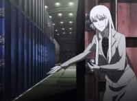 这部动画的女主发明了量子计算机，妄图以此实现世界和平