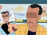 《蜡笔小新》幼稚园园长真人版，比二次元更像黑道老大的Cosplay