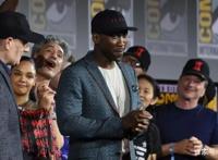 漫威重启经典动作片《刀锋战士》，马赫沙拉阿里毛遂自荐主演！