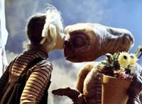 你去装成熟好了，我才不要做无趣残忍的大人|儿童节